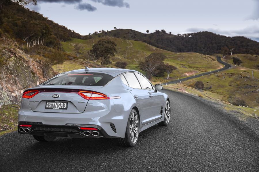  Kia Stinger GT (CK) 2017 года  (AU) (фото 9 из 20)